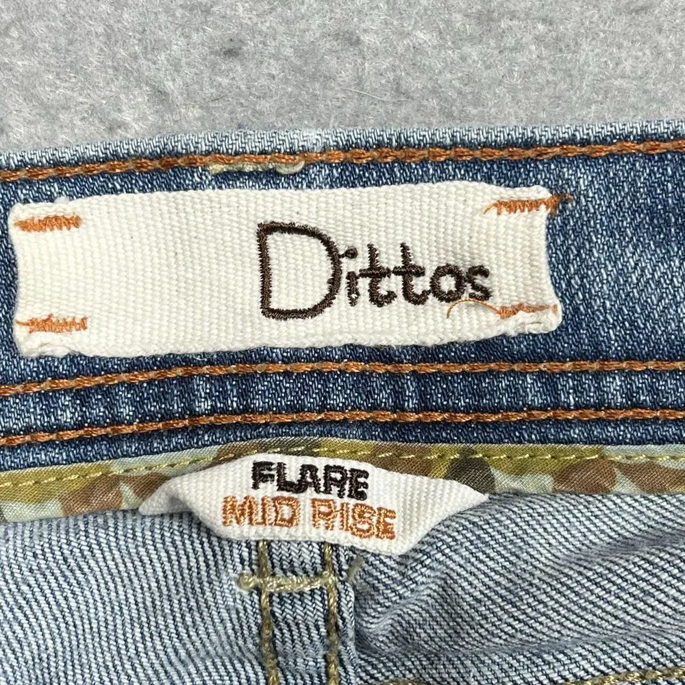 Vintage Dittos Women's Size 25 Flare Mid Rise Medium Wash Stretch Jeans Denim - Picture 11 of 13